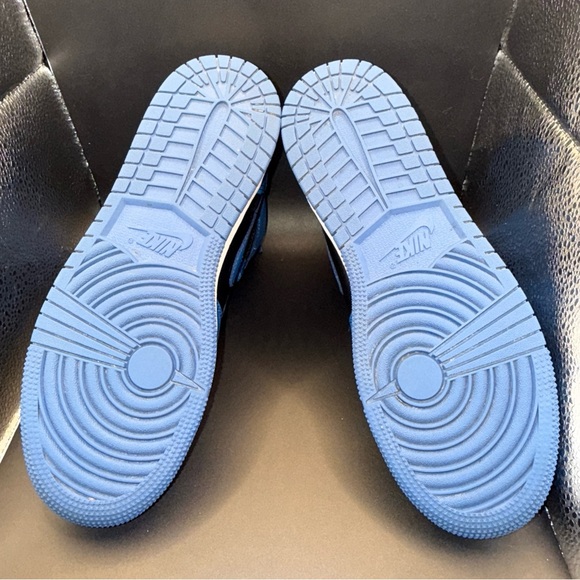 Size 6Y - Nike Air Jordan 1 High OG Dark Marina Shoes, 575441-404, Clean, No Box - Picture 10 of 11